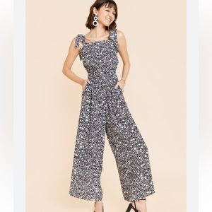 Floral jumpsuit size Medium